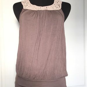 C Keer Crochet Neckline Taupe Gray Bubble Tank S